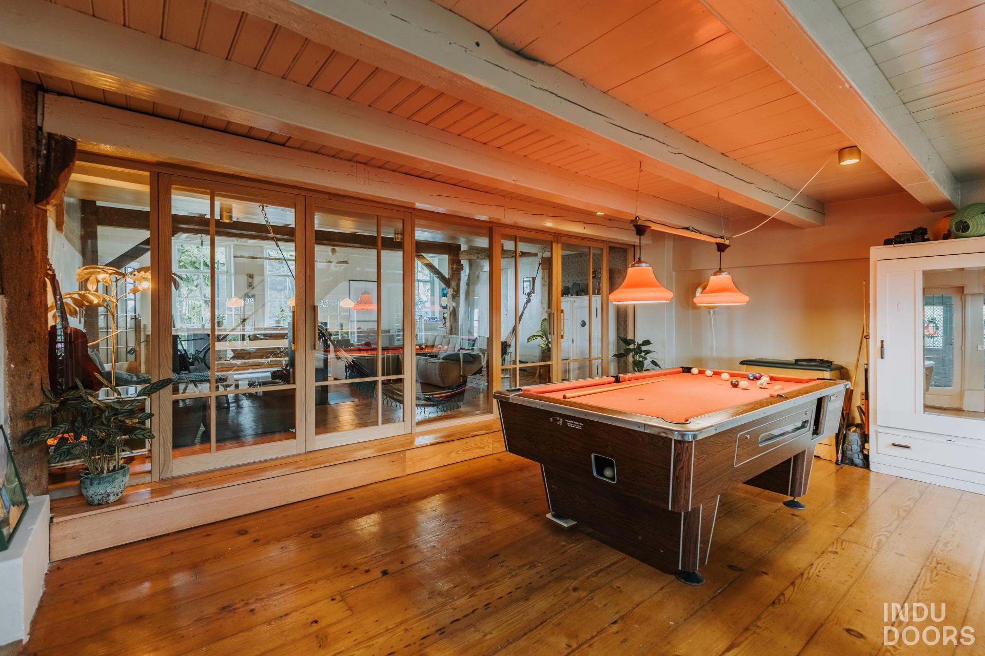 Eiken wand met glas van Indu Doors®