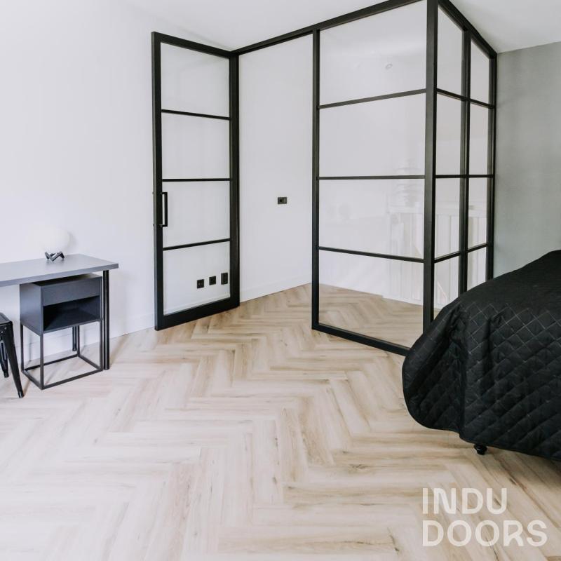 Indu Doors zwart industrieël hoekkozijn