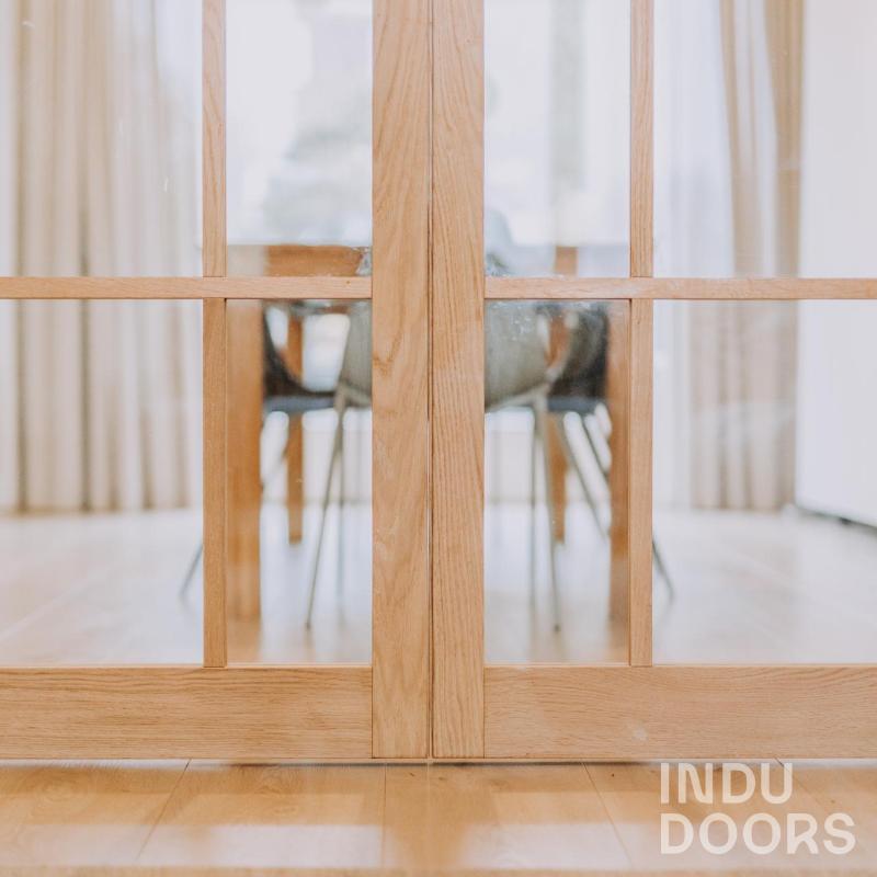 Indudoors tussenwand met glas eikenhout