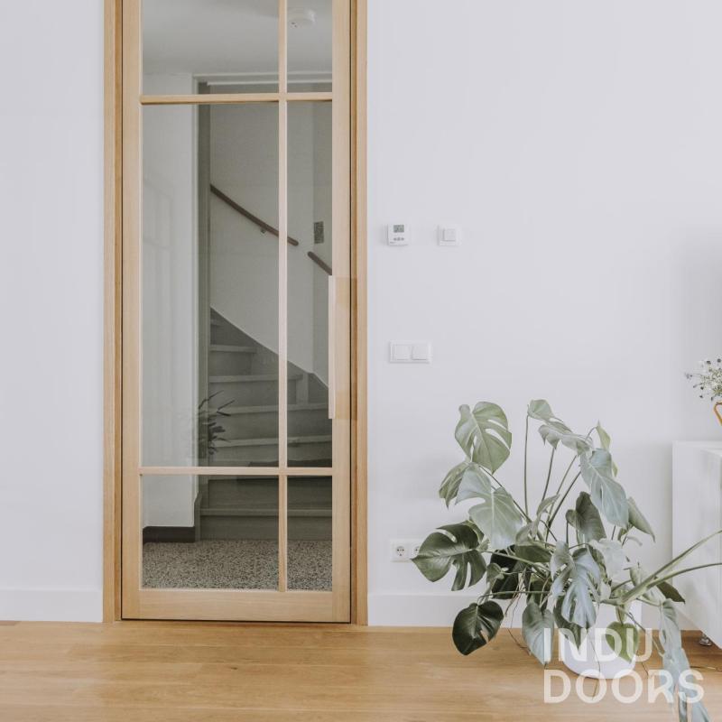 Enkele eiken binnendeur met glas van InduDoors